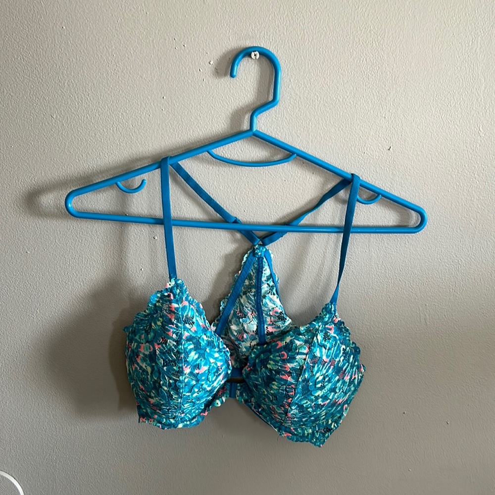 Pink Victoria Secret date turquoise bra Size 32c